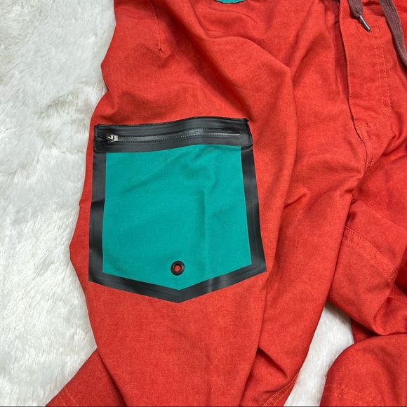 Tavik Red Board Shorts 11” Men’s Size 36 - Picture 4 of 8